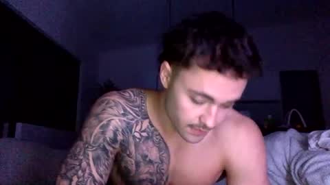 Chasereynolds44 online show from May 30, 9:57 pm