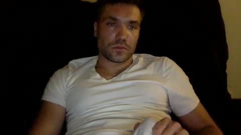chillingonthebeach online show from July 18, 8:27 am
