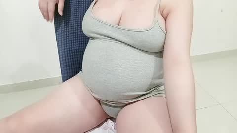 Jani online show from May 31, 2:10 am