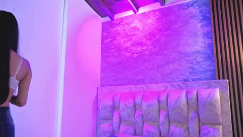 chloe_bluee_ online show from May 4, 11:17 am