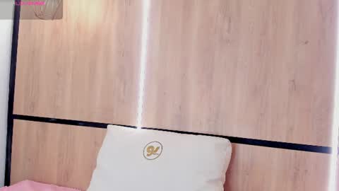 chloe online show from July 17, 12:18 pm
