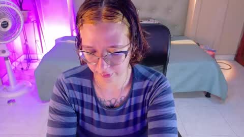 Chloe rosse online show from June 3, 1:19 am