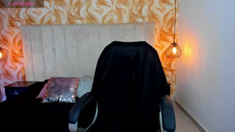 Chloe  online show from June 26, 9:42 pm