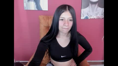  Laura  online show from February 6, 1:54 pm