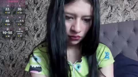  Laura  online show from January 30, 7:04 pm