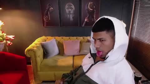 chris online show from June 4, 7:31 pm