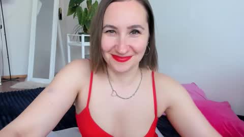 christina rosse online show from May 18, 3:07 pm