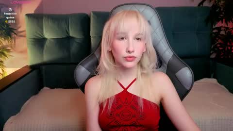 EvaBlonde TayaBrunette EliieBlack hair online show from May 9, 2:01 pm