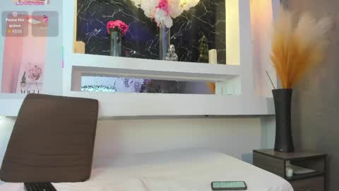 Cinthya  online show from June 6, 12:33 pm