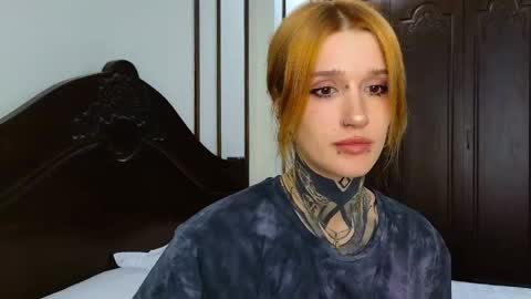 Sophie online show from May 12, 3:26 am