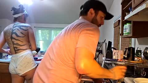 clarnbear online show from July 8, 10:57 pm