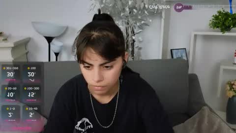 Olivia online show from October 17, 7:01 am