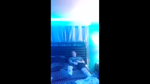 cody0425 online show from June 1, 9:10 am
