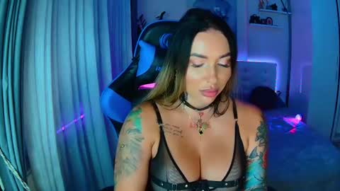 Ur goddess Nikki online show from July 13, 11:25 am