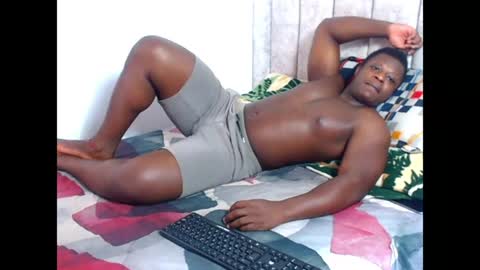 colemanmuscle1 online show from July 19, 6:43 pm