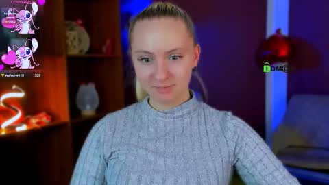 colla_white online show from February 12, 4:10 pm