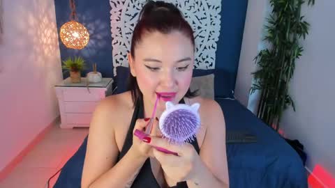   online show from May 4, 7:53 pm