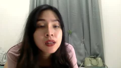 Liz Gwyneth Charlota online show from June 25, 2:11 pm