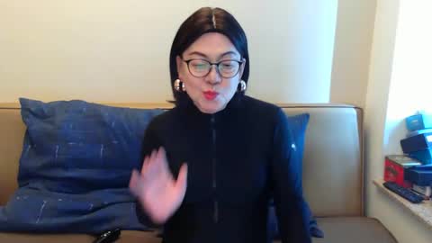 Kelly   online show from June 6, 7:25 am