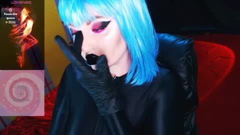 Roxy online show from June 3, 2:44 pm