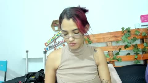 cris_dulce online show from May 20, 7:53 pm