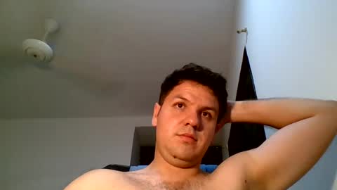 cristopher3042 online show from June 17, 5:01 am