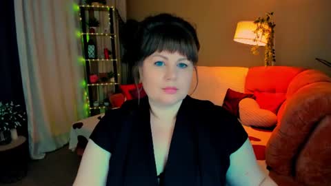 Anna online show from June 11, 8:40 pm