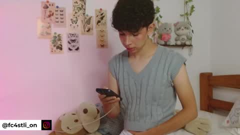 Cuddly online show from May 23, 8:32 am