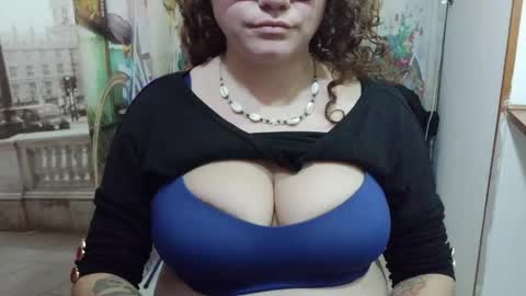 Vannesa online show from May 20, 4:42 am