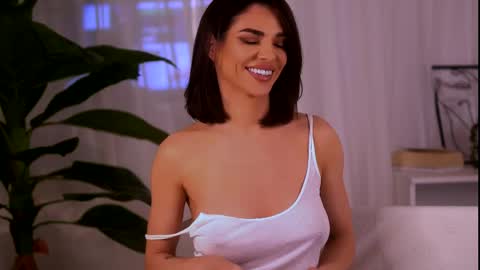 curvedlizzie online show from May 24, 2:19 am