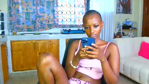 cute annah online show from May 27, 6:43 am