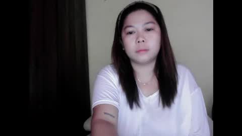 Mimi online show from May 10, 11:11 pm