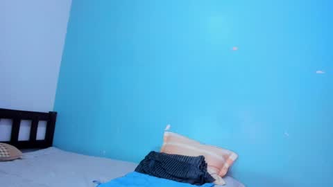 cutie_annexx online show from August 1, 10:00 pm