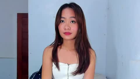 cutie_annexx online show from June 25, 1:05 pm