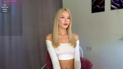 cutiefull_lion online show from May 6, 5:24 am