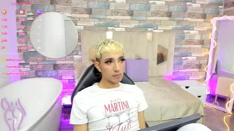 cyrus_tay online show from May 31, 6:09 pm