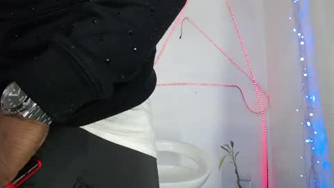 damian_hart_24cm online show from May 17, 12:25 pm