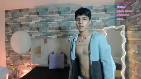 damian_tay online show from May 11, 4:15 pm