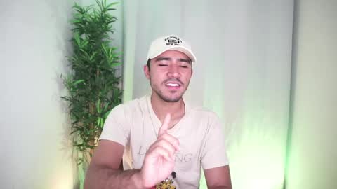 damon_frost online show from May 27, 4:09 am
