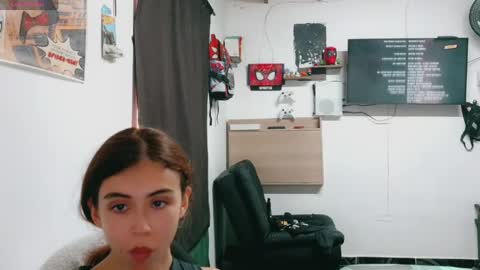 dani y jocelyn online show from May 30, 8:29 pm