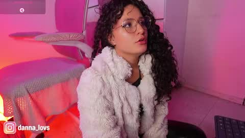 Danna Lovs online show from April 25, 12:51 pm