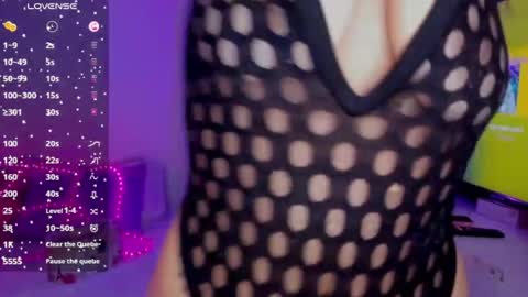 Danna Rhodes online show from July 10, 12:54 pm