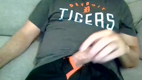 dannyboy621 online show from May 15, 8:45 am