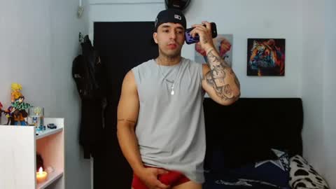 Darius Phoenix  online show from May 19, 6:26 pm