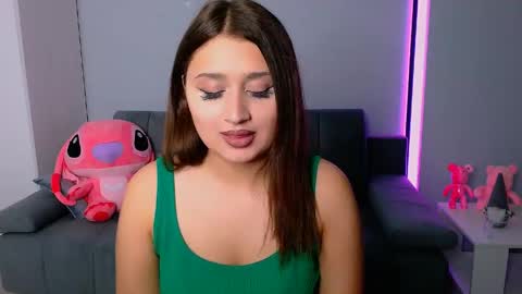 Amelie online show from May 30, 4:27 pm