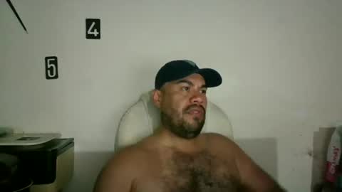 davinson_lopez35 online show from July 15, 1:55 am