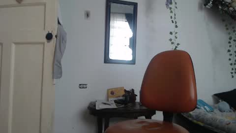 dazzayy online show from May 24, 3:29 pm