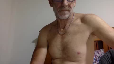 deanofflove2210 online show from February 11, 4:11 am