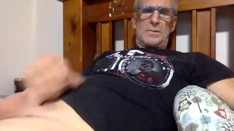 deanofflove2210 online show from February 1, 10:05 am