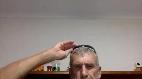 deanofflove2210 online show from January 13, 7:54 am